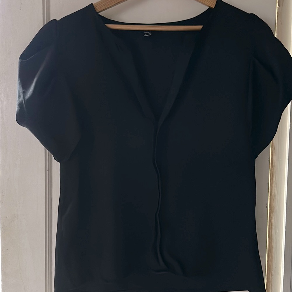 SHEIN Emery Rose Notched Neck Puff Sleeve Seam Front Blouse